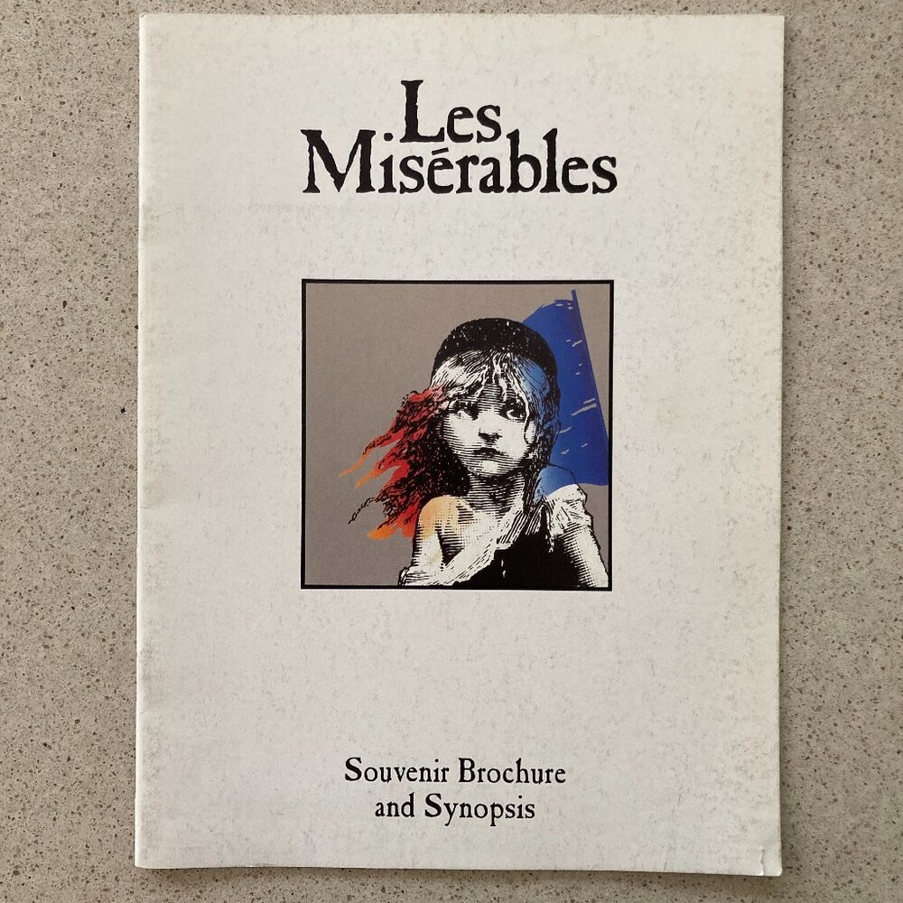 LES MISERABLES Large Souvenir Program No Cast List Some marks on the front cover